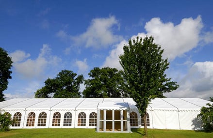 How To Select A Tent Rental For Your Outdoor Party